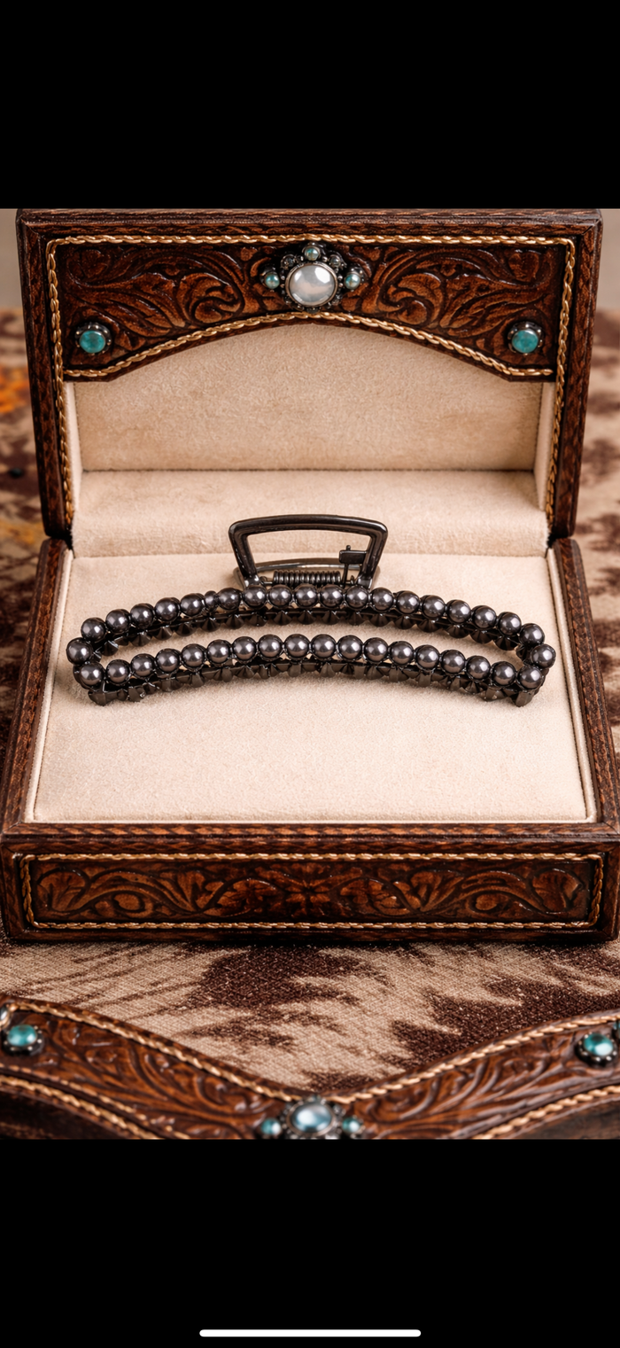 Faux pearl new style claw clip