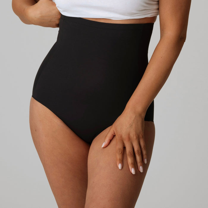 Prima Donna Perle Black Extra Strong Shaper Briefs Front
