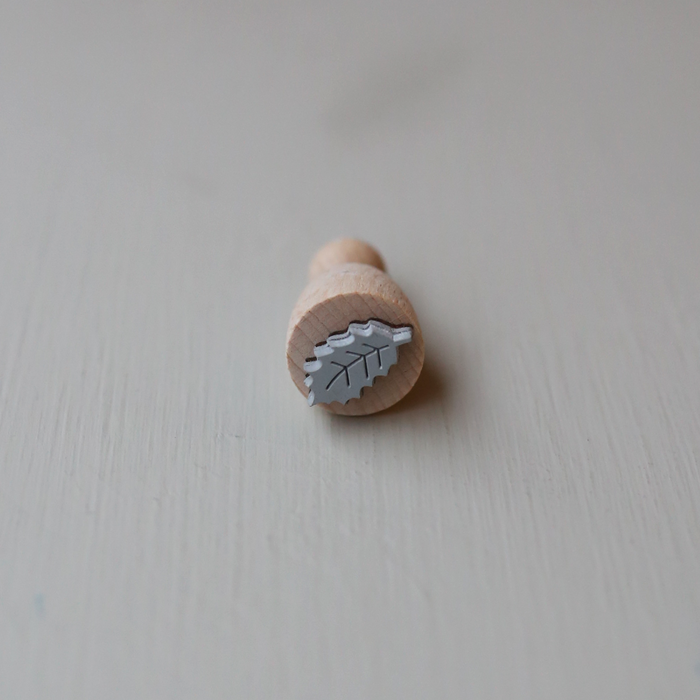 RUBBER STAMP // ILEX LEAF